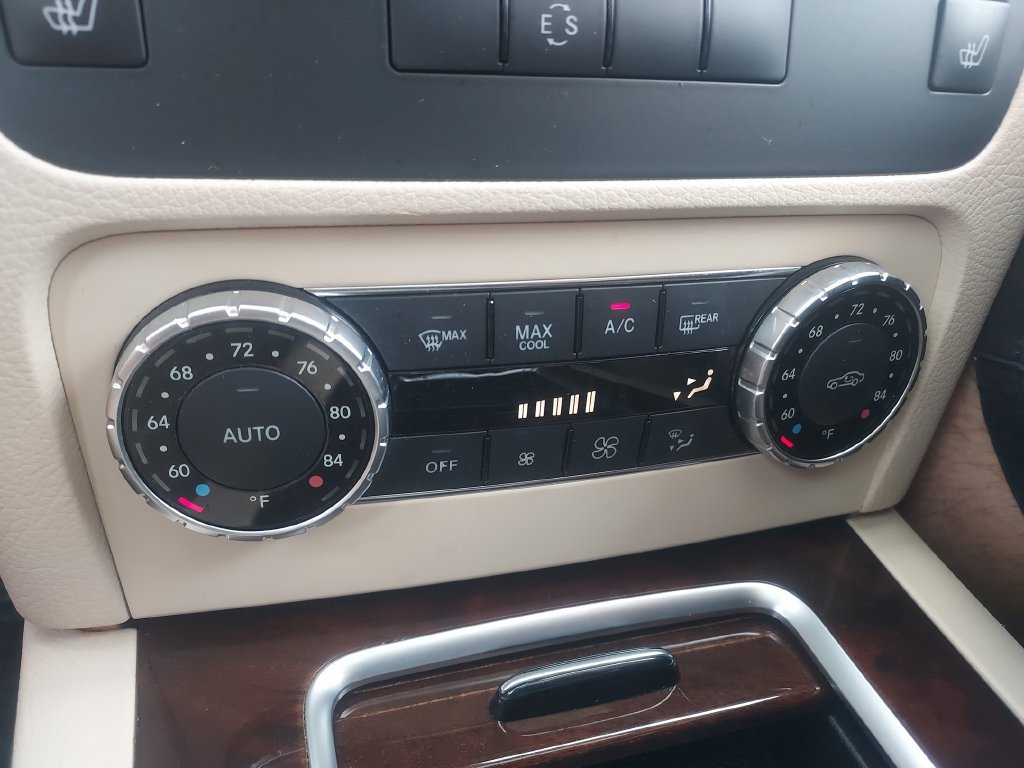 Used 2014 Mercedes-Benz GLK 250 BlueTEC 4MATIC image 16