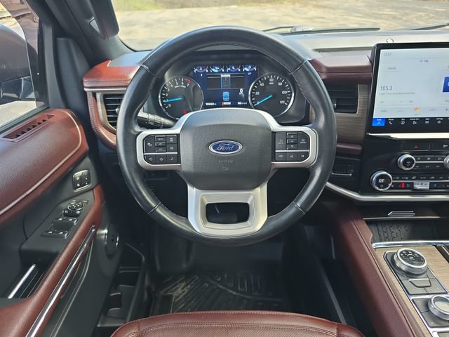 Used 2022 Ford Expedition Limited AWD/4WD image 12