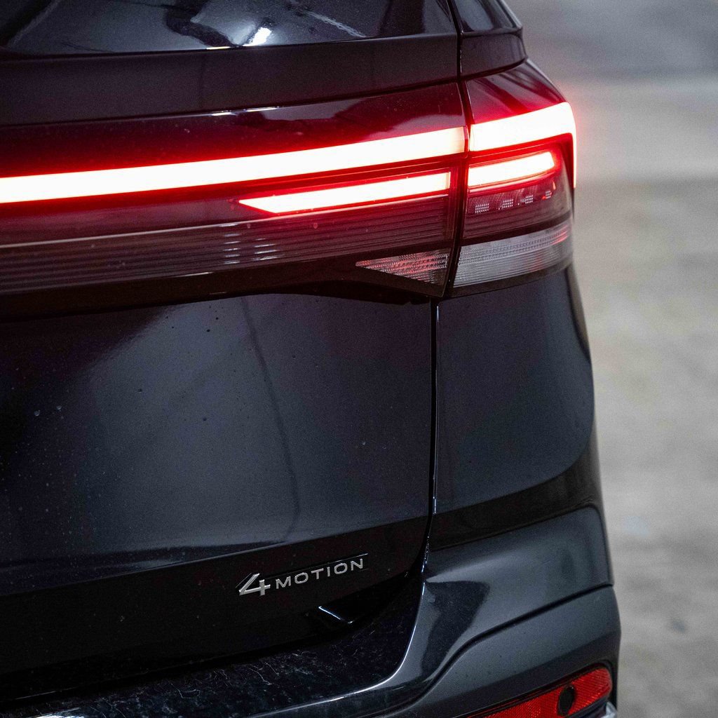 New 2026 Volkswagen Taos SEL AWD/4WD image 6