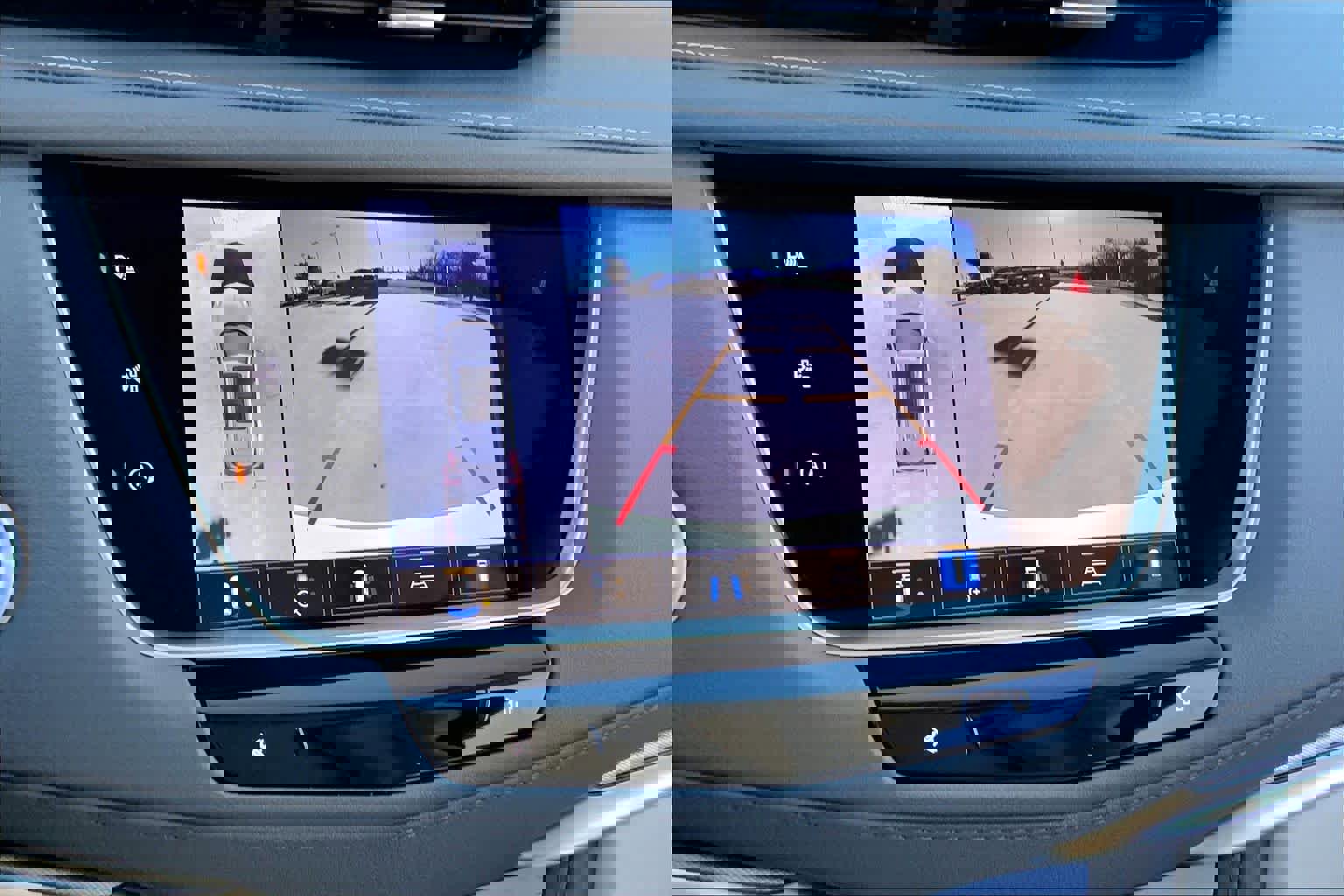 Used 2025 Cadillac XT5 Premium Luxury w/ Technology Package image 28