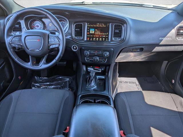 Used 2015 Dodge Charger SXT image 16