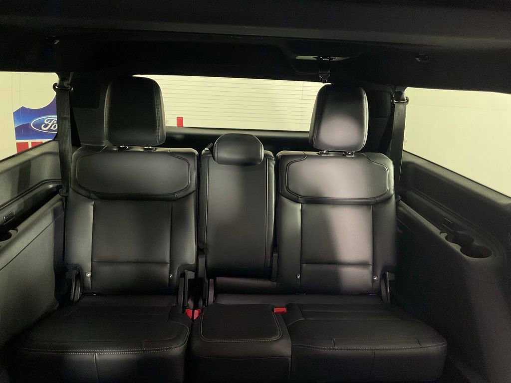 New 2026 Ford Expedition Max Platinum w/ Stealth Appearance Package AWD/4WD image 17