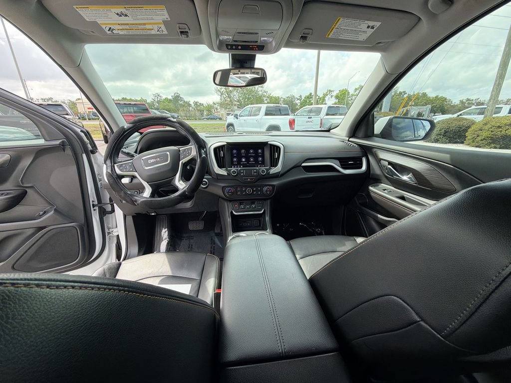 Used 2020 GMC Terrain SLT w/ Preferred Package FWD image 11