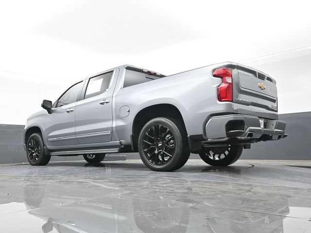 Used 2025 Chevrolet Silverado 1500 High Country AWD/4WD image 55