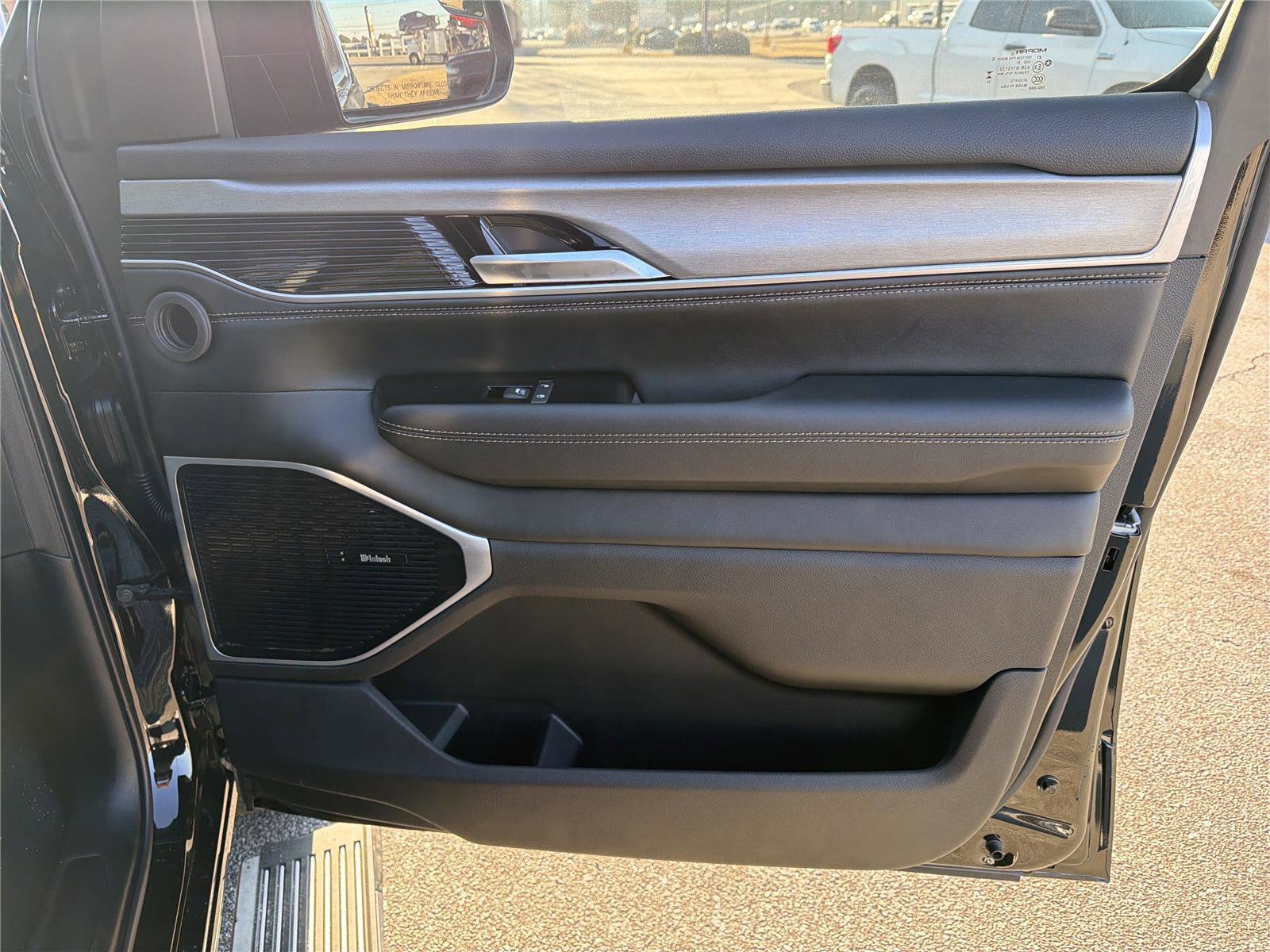 New 2026 Jeep Grand Wagoneer Limited image 15