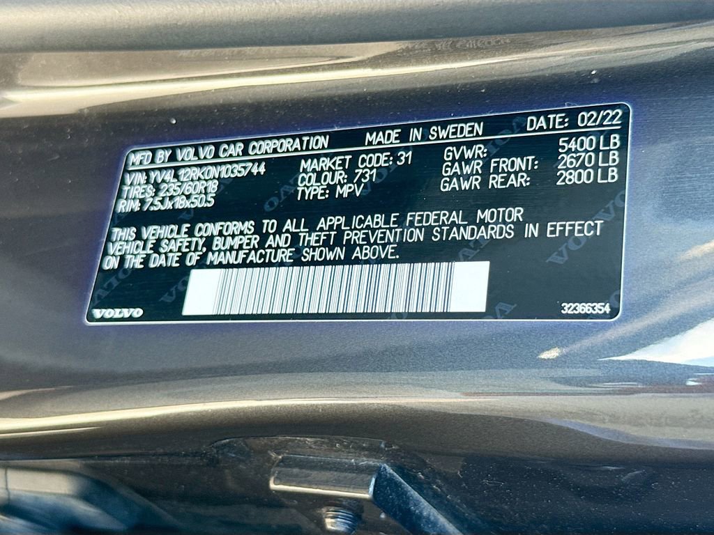 Used 2022 Volvo XC60 B5 Momentum AWD/4WD image 36
