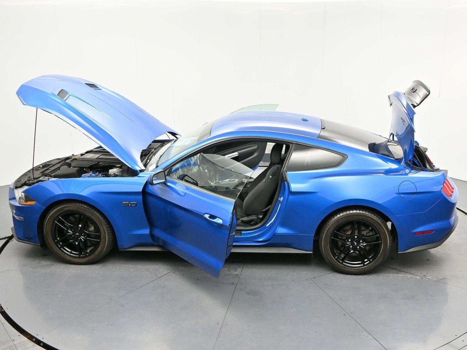 Used 2019 Ford Mustang GT RWD image 32