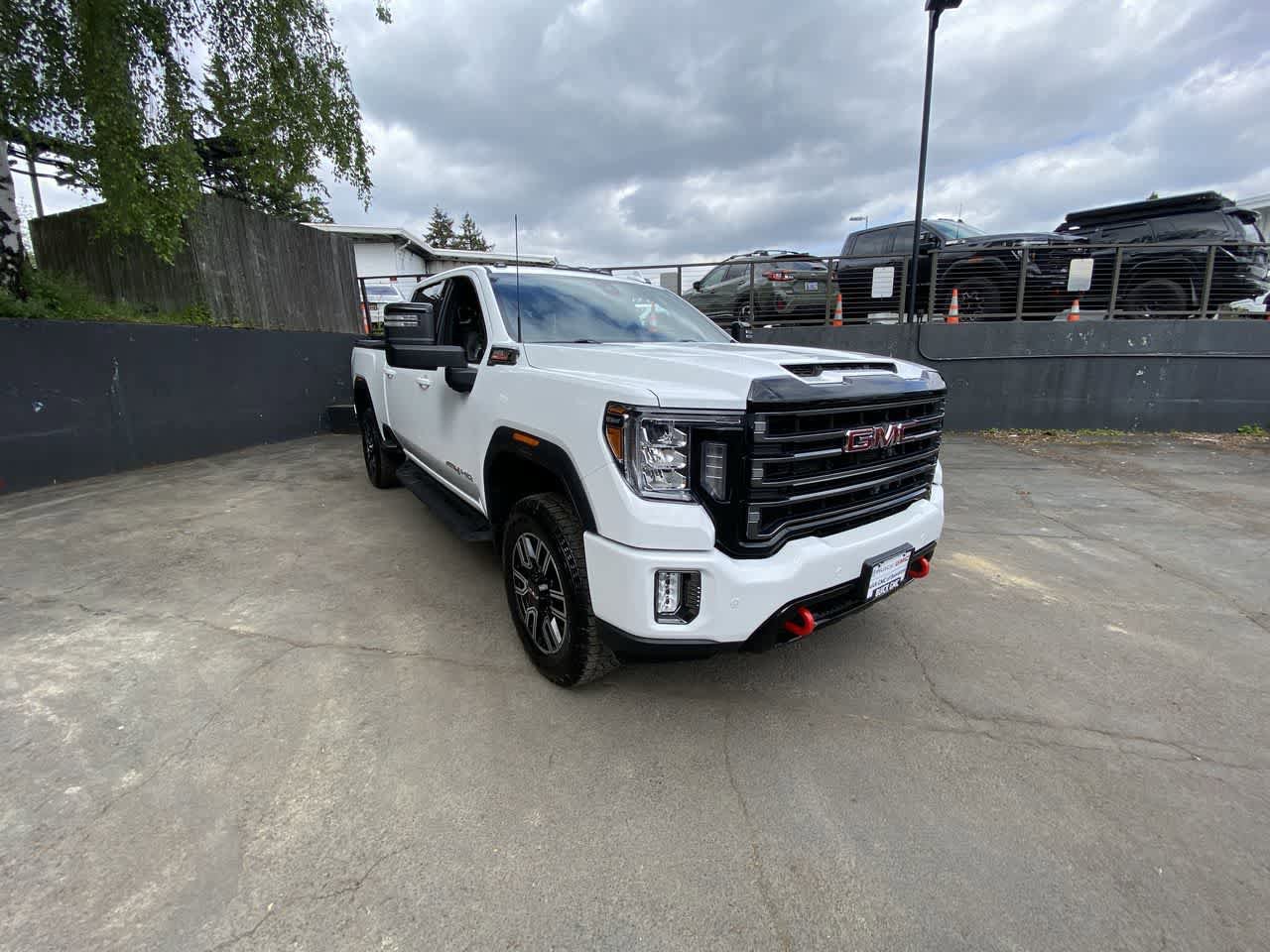 Used 2021 GMC Sierra 2500 AT4 w/ AT4 Premium Plus Package AWD/4WD image 8