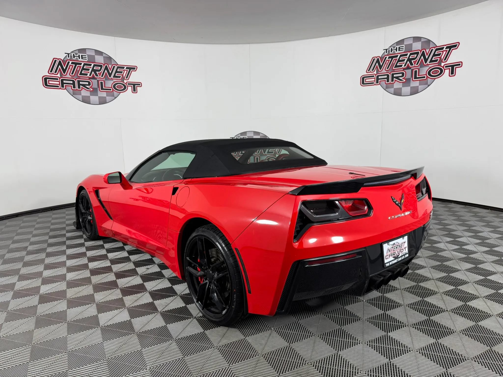 Used 2015 Chevrolet Corvette Stingray Convertible w/ ZF1 Appearance Package RWD image 9