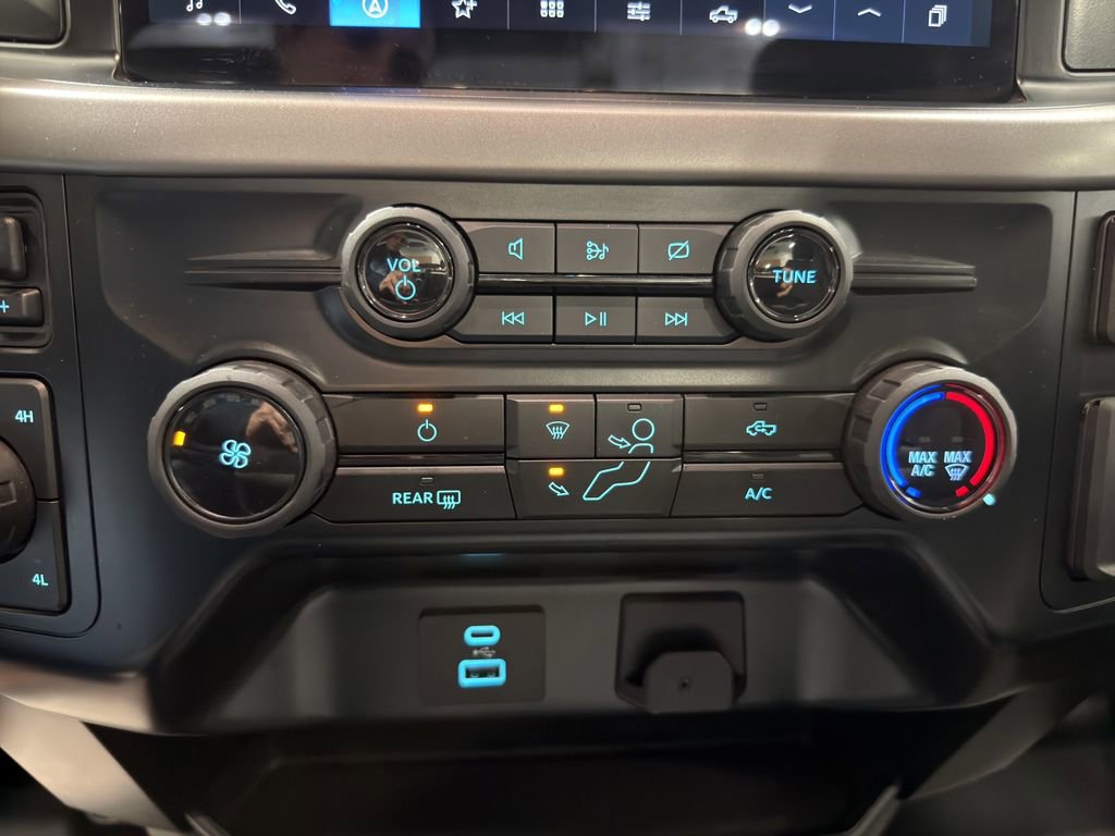 Used 2024 Ford F150 XL w/ Equipment Group 103A High image 31