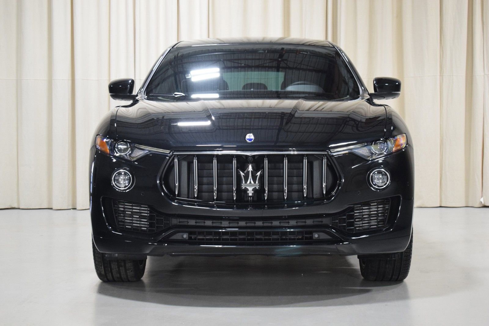 Certified 2023 Maserati Levante GT AWD/4WD image 9