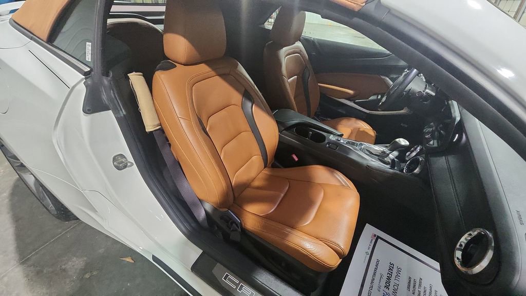 Used 2016 Chevrolet Camaro LT image 28