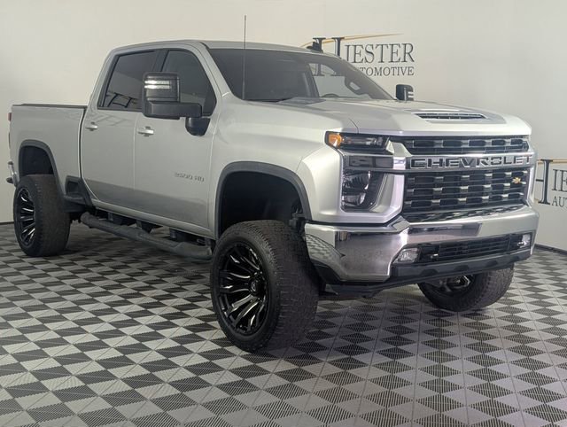 Used 2022 Chevrolet Silverado 2500 LT w/ Convenience Package image 2