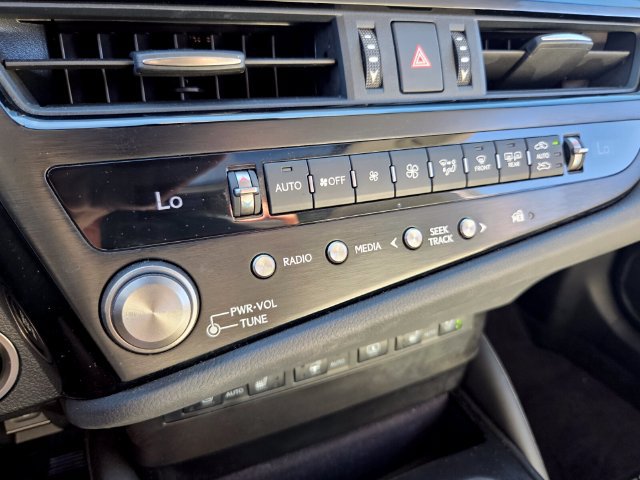 Used 2024 Lexus ES 350 w/ Premium Package FWD image 24