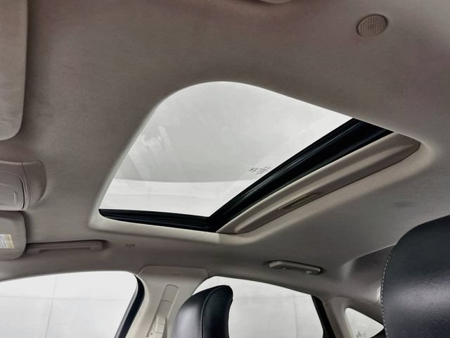 Used 2017 Ford Fusion Energi Titanium FWD image 27