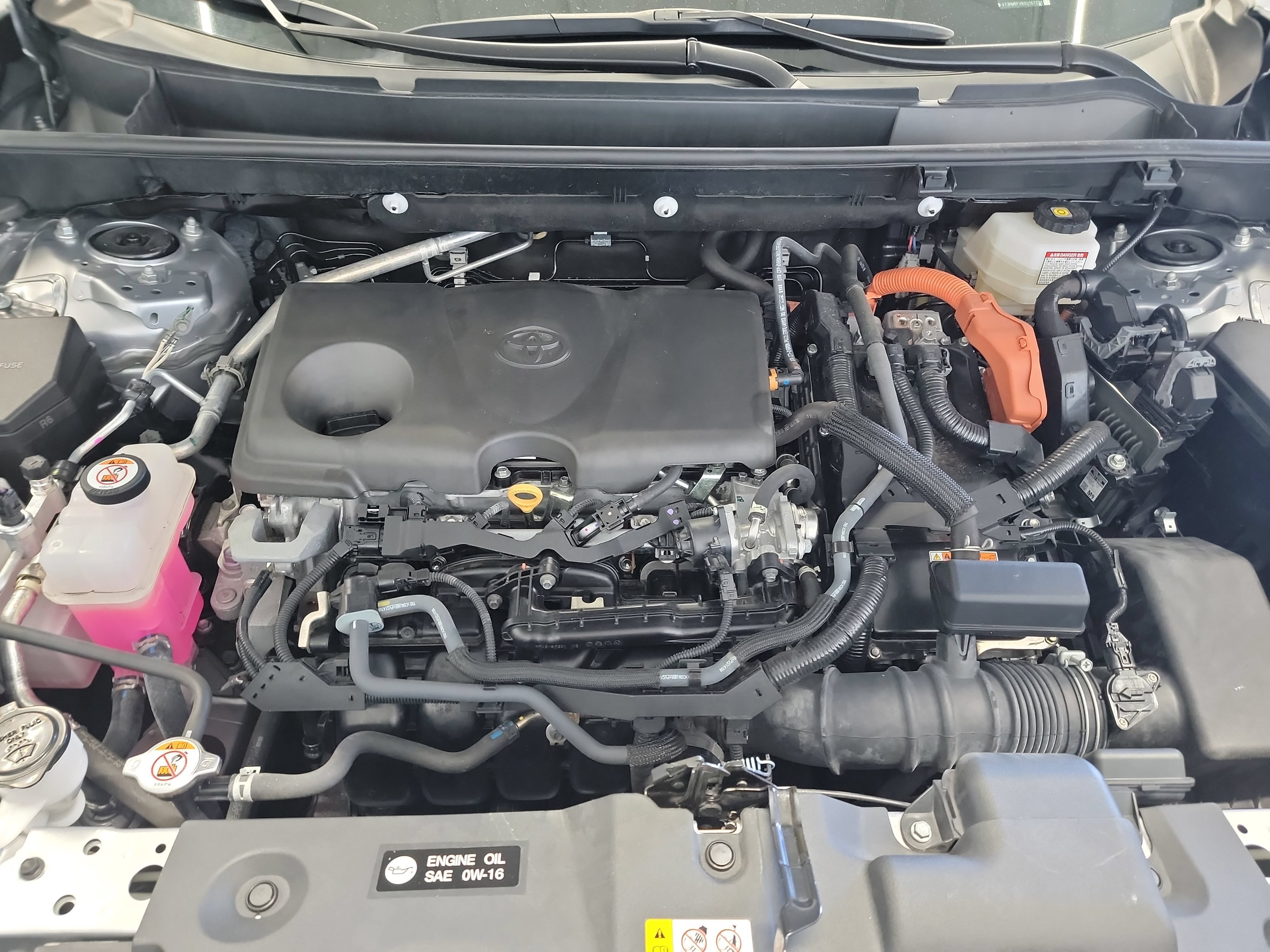 Used 2025 Toyota RAV4 LE AWD/4WD image 24