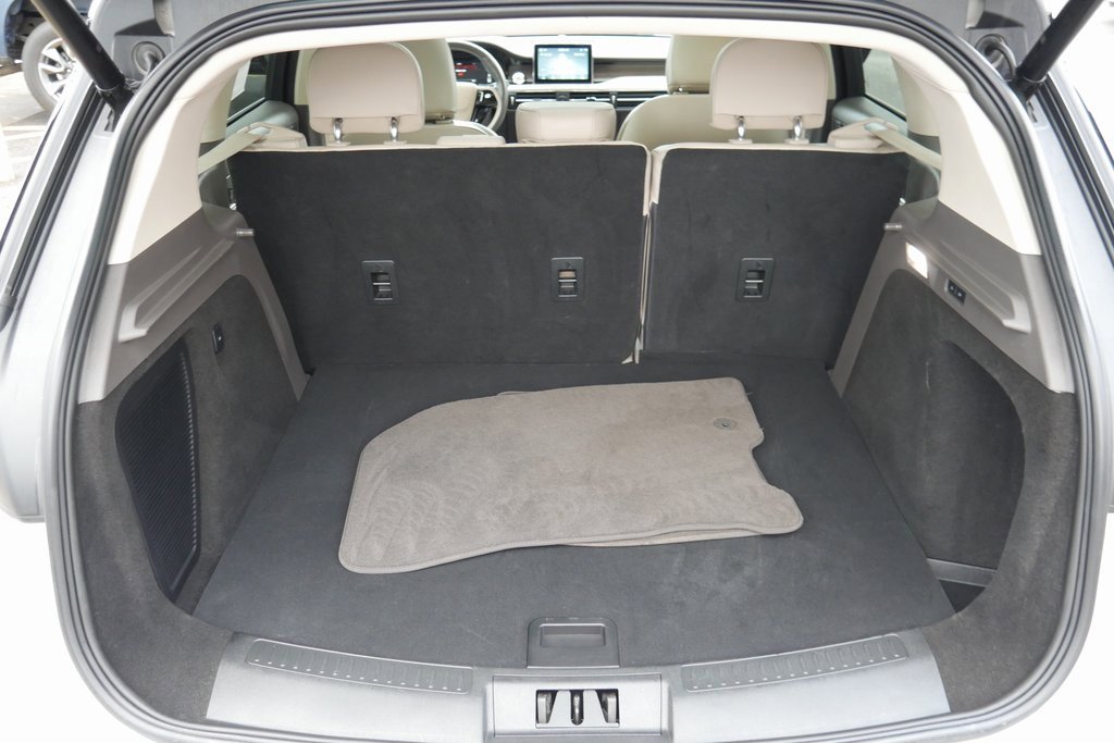 Used 2022 Lincoln Corsair Reserve w/ Equipment Group 201A image 28