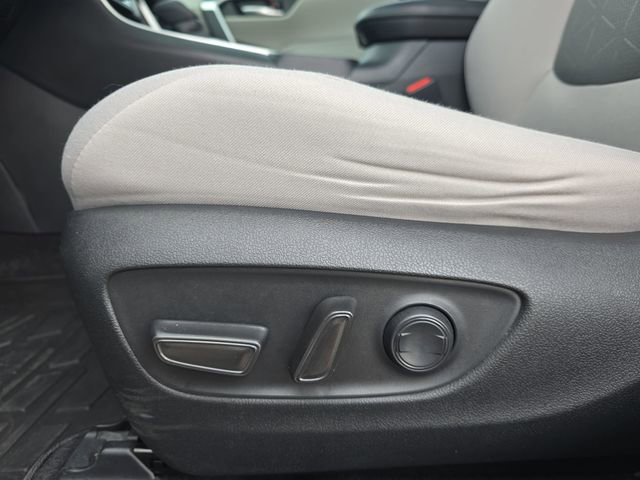 Used 2024 Toyota RAV4 XLE w/ Convenience Package image 29