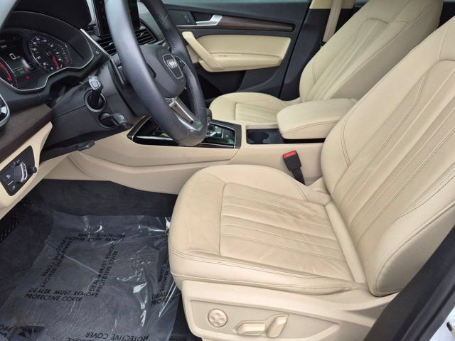 Certified 2023 Audi Q5 2.0T Premium w/ Convenience Package AWD/4WD image 9