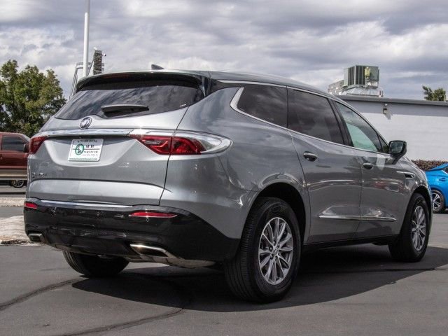 Used 2024 Buick Enclave Premium image 7