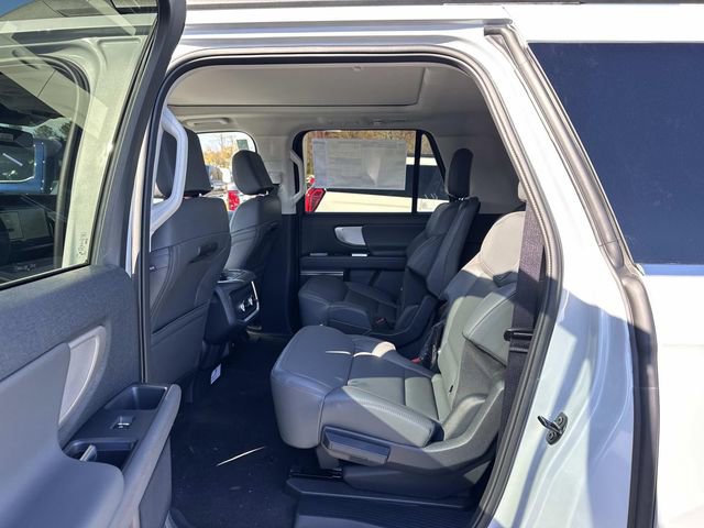 New 2025 Ford Expedition Max Active image 13