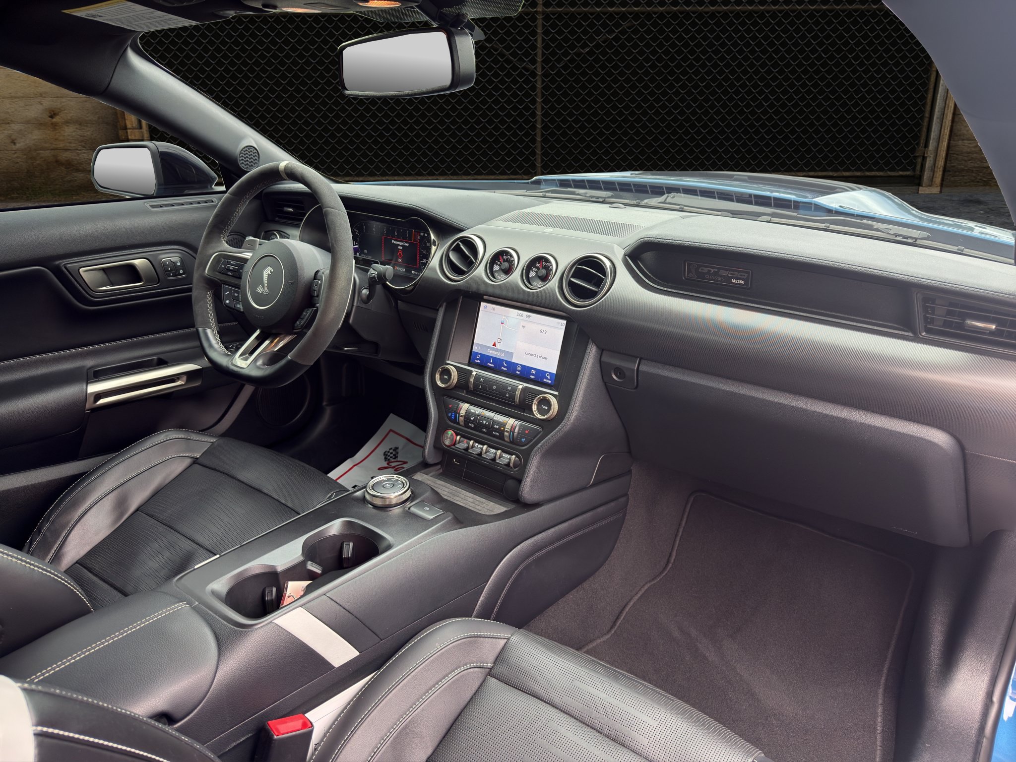 Used 2021 Ford Mustang Shelby GT500 w/ Technology Package RWD image 19