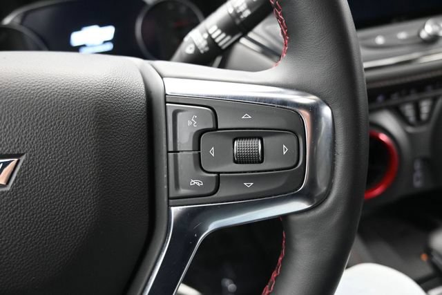 Used 2025 Chevrolet Blazer RS AWD/4WD image 19