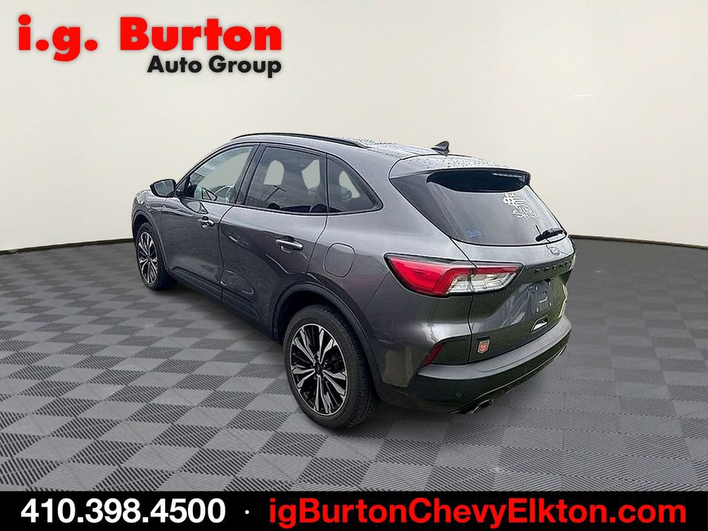 Used 2021 Ford Escape SEL w/ SEL Stealth AWD Package image 5