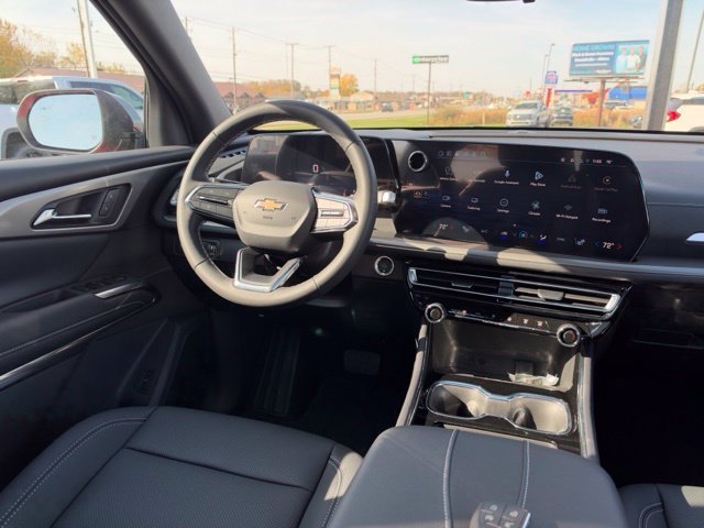 New 2027 Chevrolet Traverse LT w/ Driver Confidence Package AWD/4WD image 15