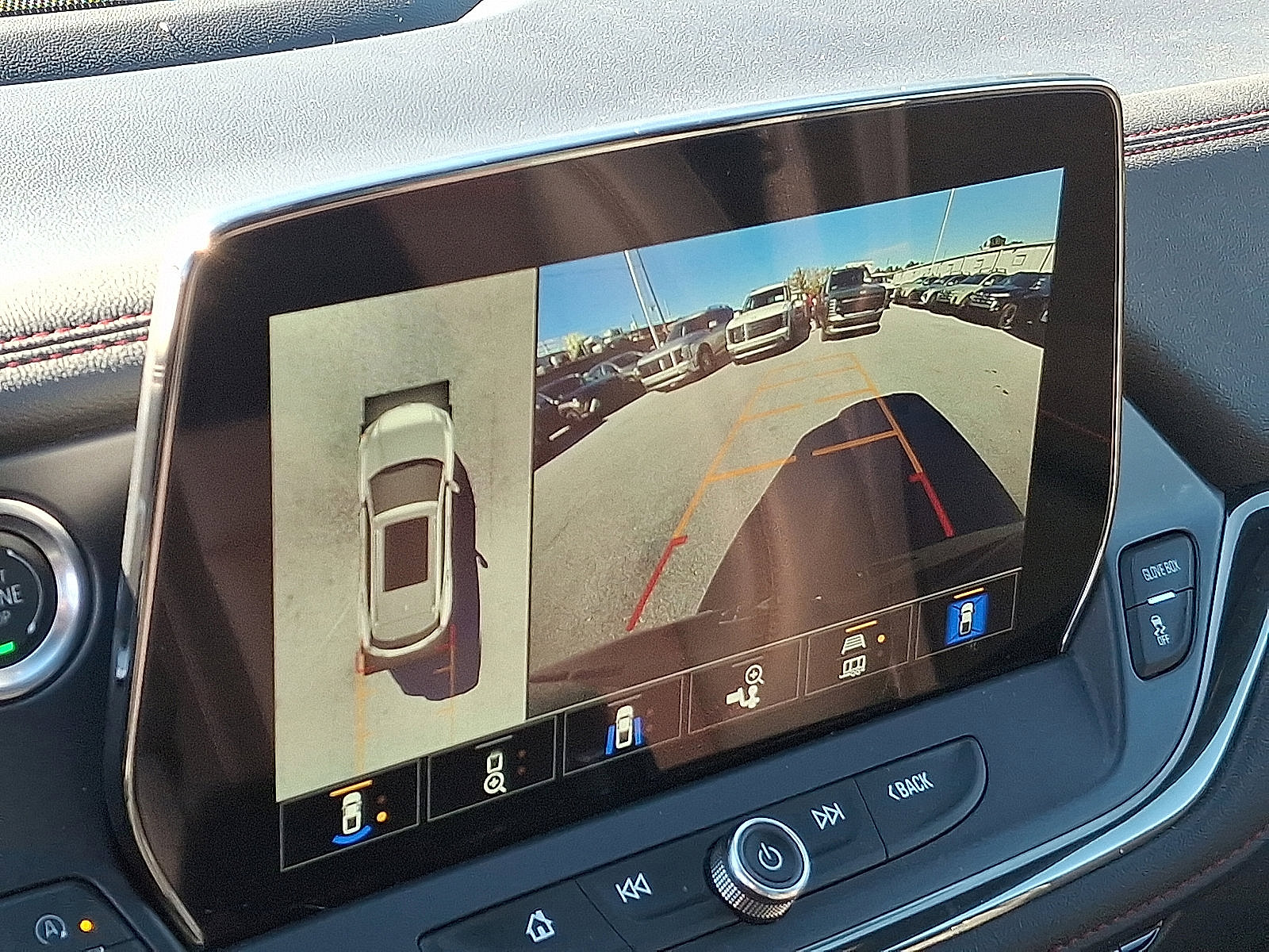 Certified 2025 Chevrolet Blazer RS w/ Driver Confidence II Package image 19