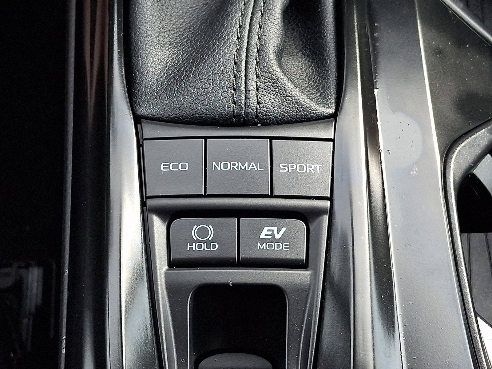 Certified 2025 Toyota Camry SE AWD/4WD image 25