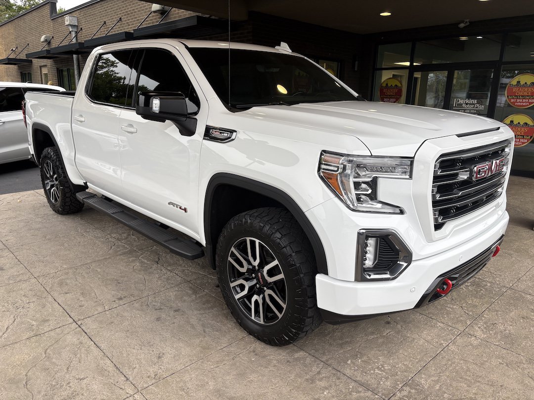 Used 2020 GMC Sierra 1500 AT4 w/ AT4 Premium Package AWD/4WD image 4