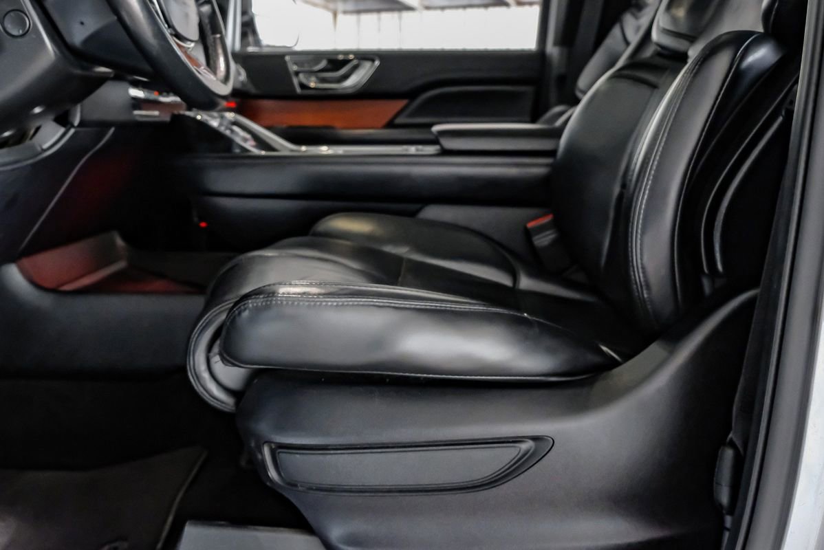 Used 2020 Lincoln Navigator L Reserve image 30