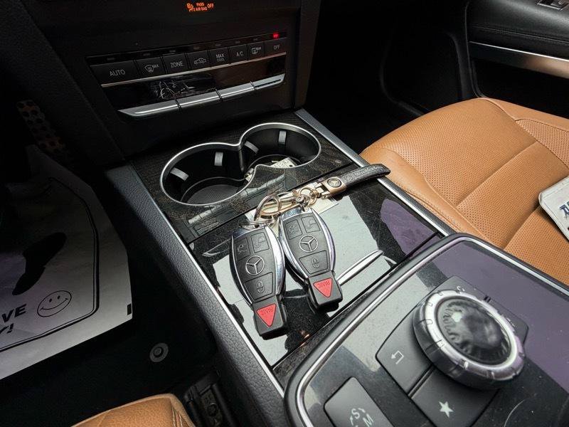 Used 2016 Mercedes-Benz E 400 4MATIC Coupe image 63