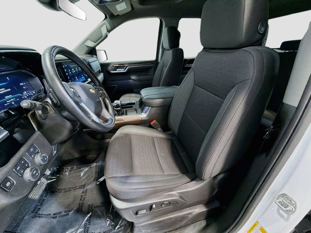 Used 2025 Chevrolet Silverado 1500 LT AWD/4WD image 19