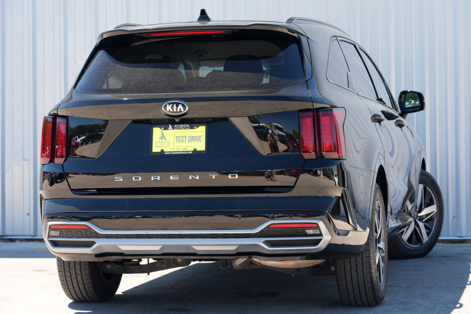 Used 2021 Kia Sorento S FWD image 4
