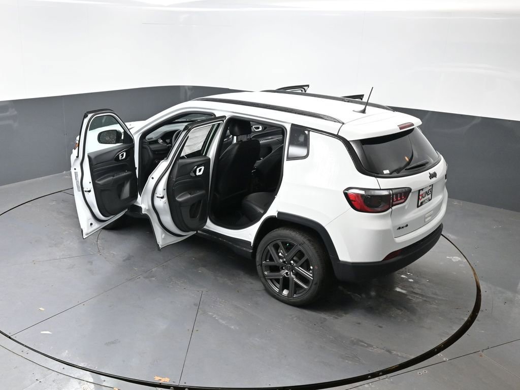 New 2026 Jeep Compass Latitude image 46