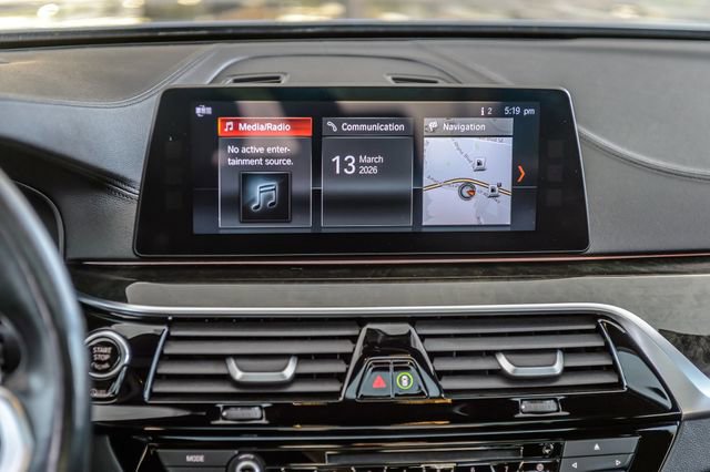 Used 2018 BMW 540i xDrive 540i xDRIVE - M SPORT - NAV - image 28