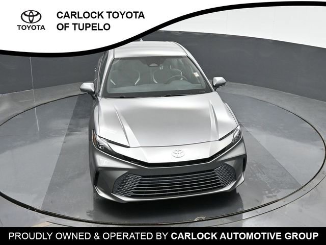 Used 2026 Toyota Camry SE FWD image 42