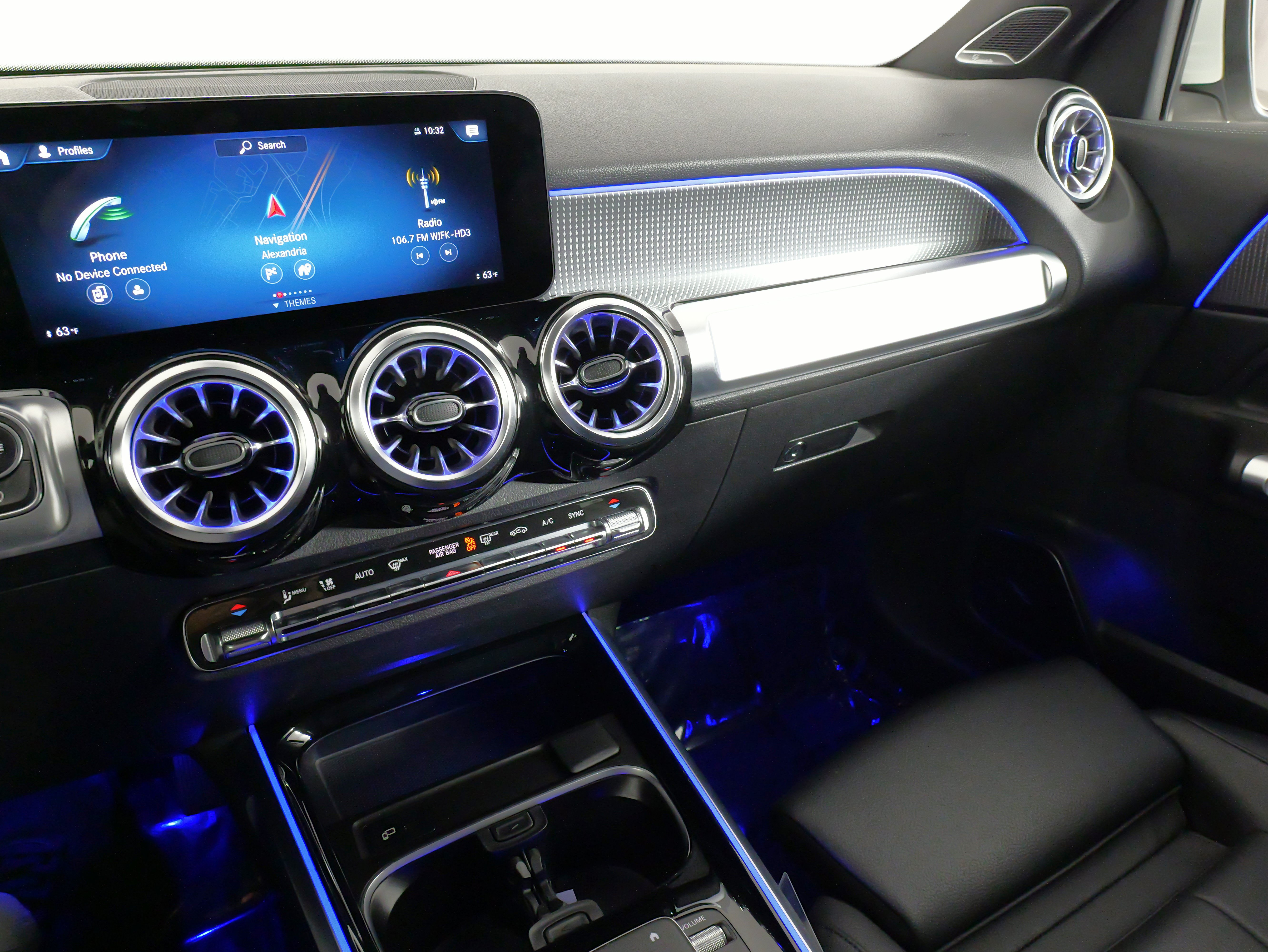 Used 2022 Mercedes-Benz GLB 250 4MATIC image 43