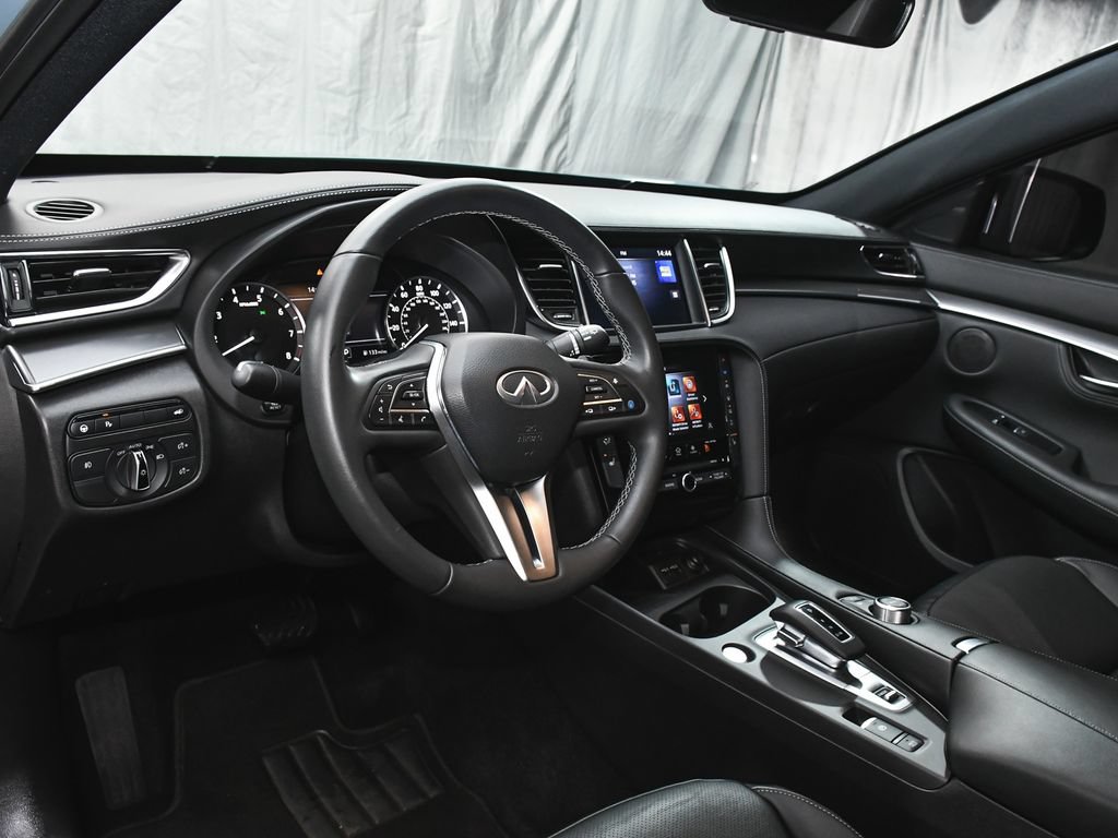 Used 2024 INFINITI QX55 Luxe w/ Cargo Package AWD/4WD image 17