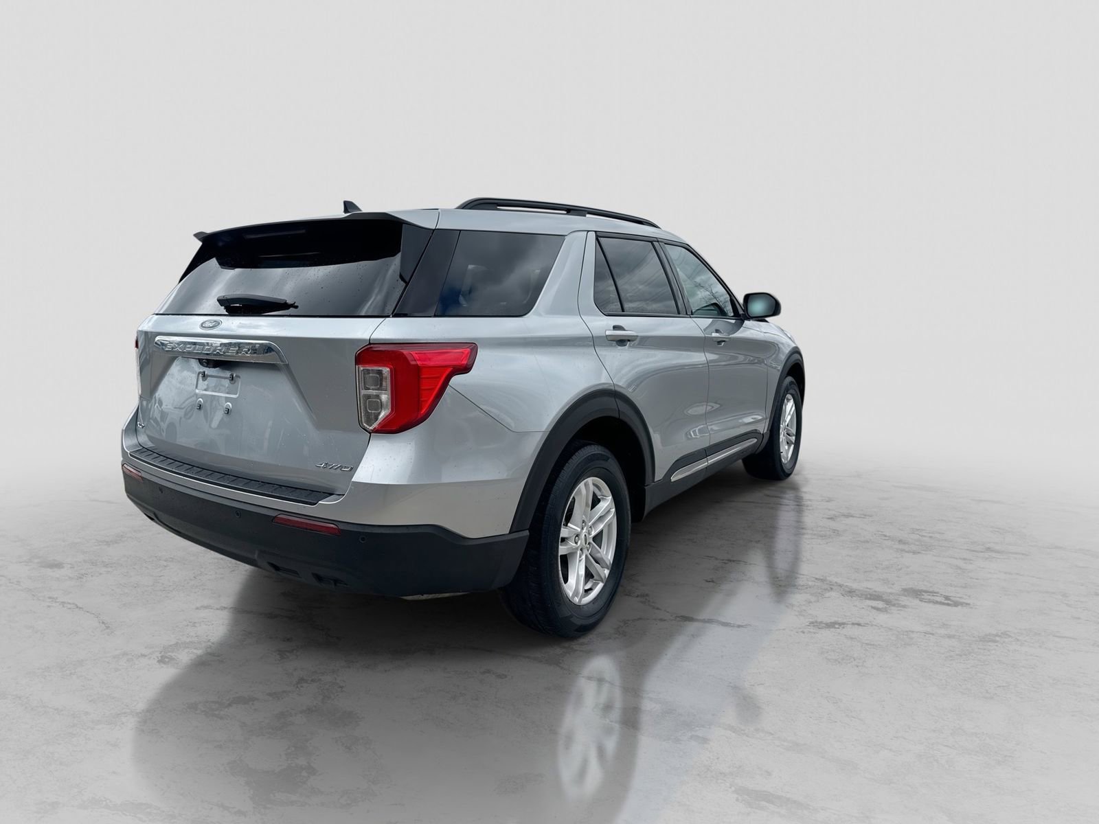 Certified 2023 Ford Explorer XLT AWD/4WD image 8