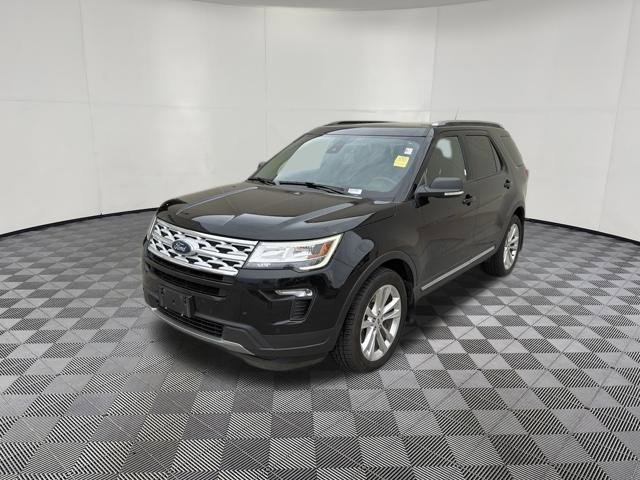 Used 2019 Ford Explorer XLT w/ Equipment Group 202A AWD/4WD image 12