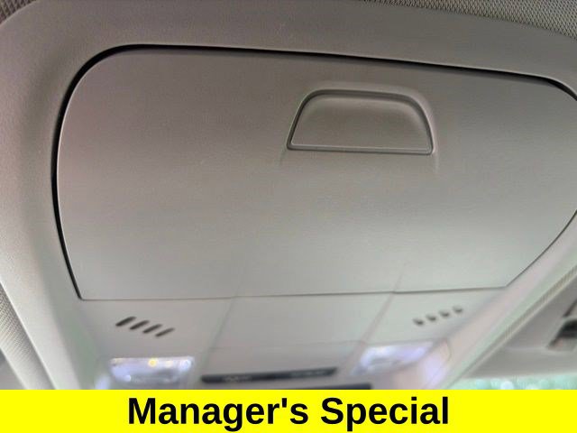Used 2022 Chevrolet Equinox LT w/ Driver Convenience Package FWD image 28