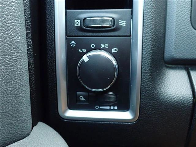 Used 2016 RAM 1500 Classic SLT image 20