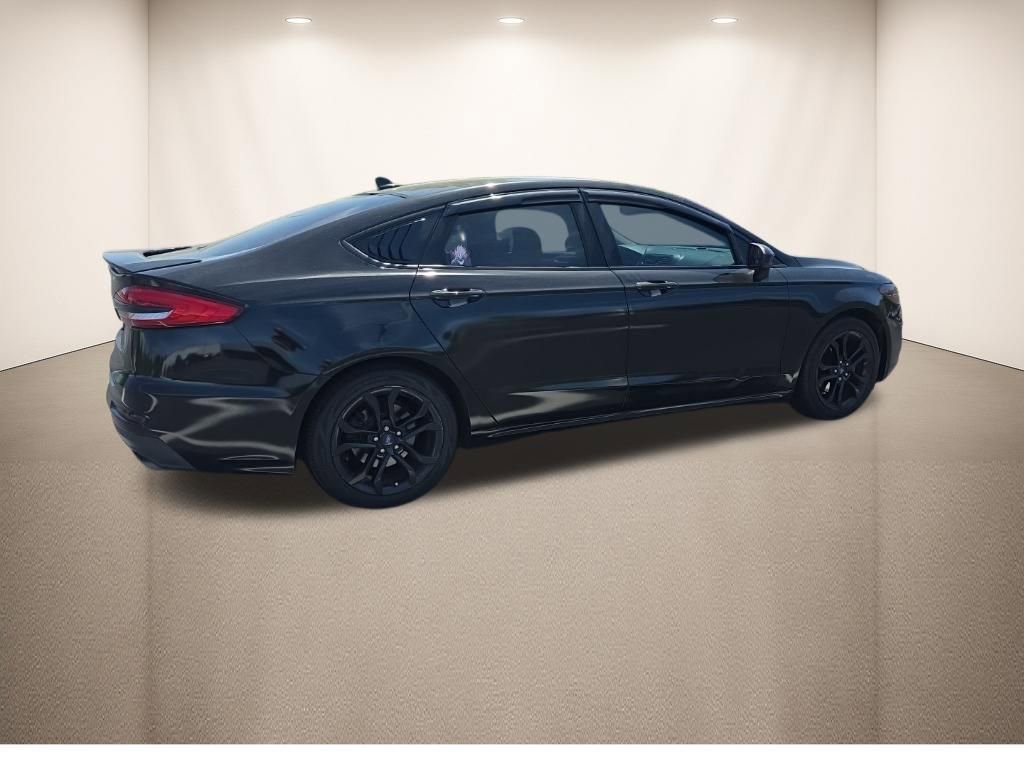 Used 2019 Ford Fusion SE w/ Equipment Group 151A image 4