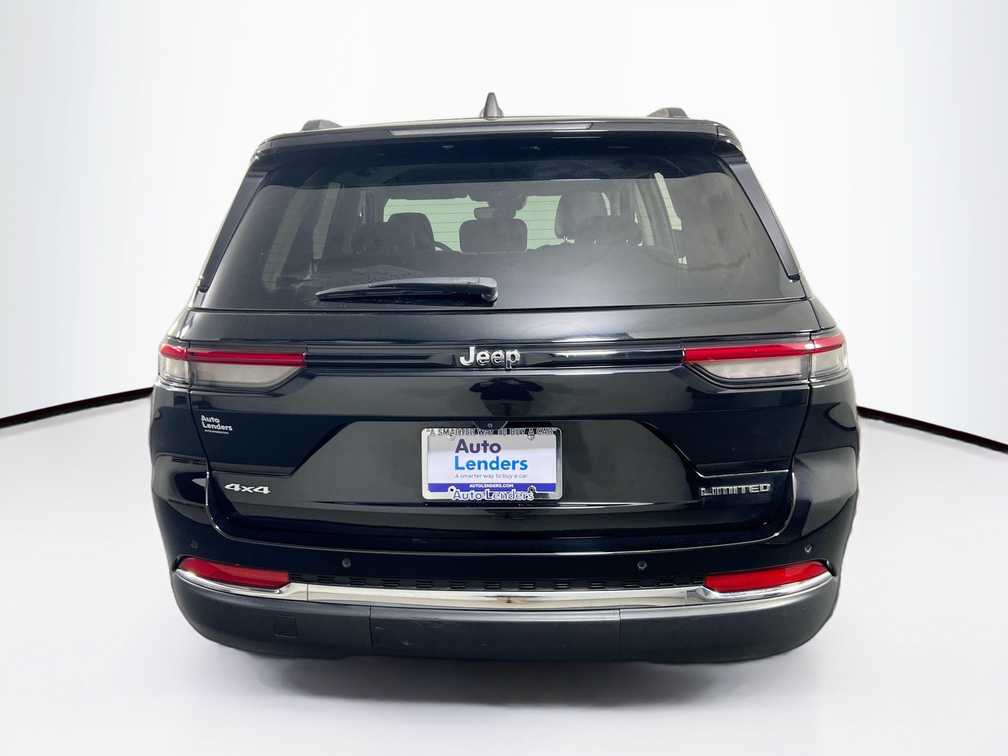 Used 2023 Jeep Grand Cherokee Limited AWD/4WD image 6