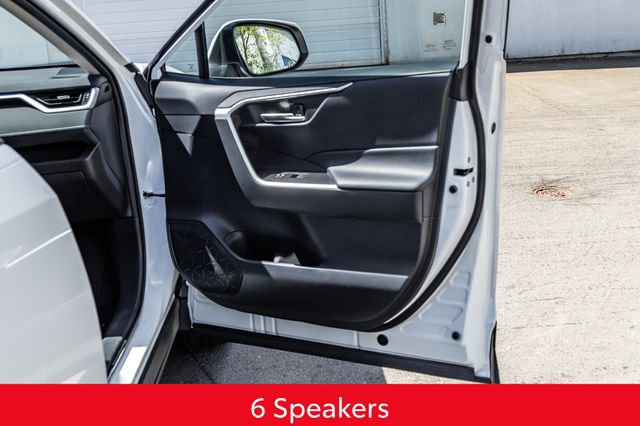 Used 2021 Toyota RAV4 XLE Premium AWD/4WD image 17