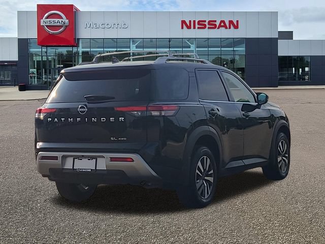 Used 2025 Nissan Pathfinder SL AWD/4WD image 7