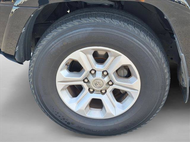 Used 2016 Toyota 4Runner SR5 RWD image 10